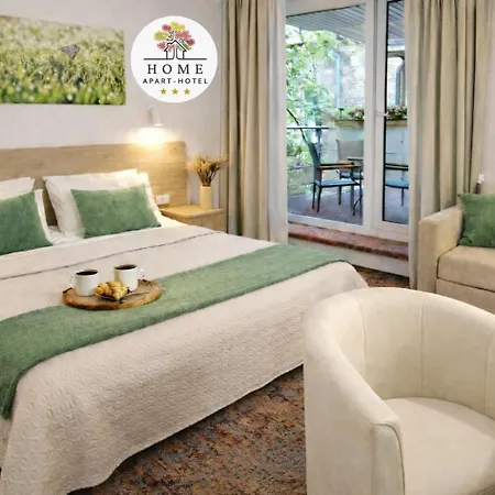 & Old Town 10 Min Walk 24-hours Front Desk Aparthotel 3*