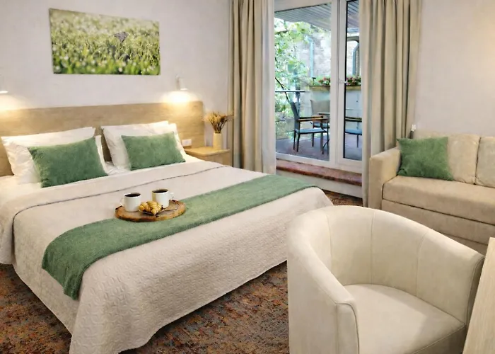 & Old Town 10 Min Walk 24-hours Front Desk Vilnius