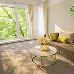 & Old Town 10 Min Walk 24-hours Front Desk Lägenhetshotell