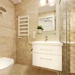 & Old Town 10 Min Walk 24-hours Front Desk 3*