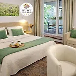 & Old Town 10 Min Walk 24-hours Front Desk Lägenhetshotell 3*