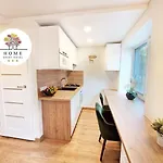 Lägenhetshotell & Old Town 10 Min Walk 24-hours Front Desk Vilnius